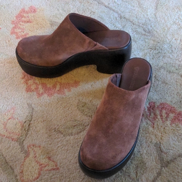 🆕EVERLANE The Puffa Wooden Clog in Suede - Picture 10 of 15